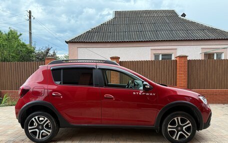 Renault Sandero II рестайлинг, 2018 год, 1 280 000 рублей, 7 фотография
