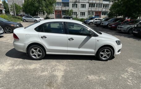 Volkswagen Polo VI (EU Market), 2010 год, 570 000 рублей, 2 фотография