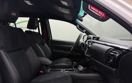 Toyota Hilux VIII, 2025 год, 7 300 000 рублей, 20 фотография