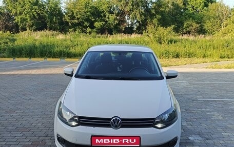 Volkswagen Polo VI (EU Market), 2011 год, 780 000 рублей, 1 фотография