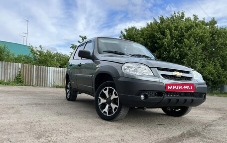 Chevrolet Niva I рестайлинг, 2019 год, 650 000 рублей, 1 фотография