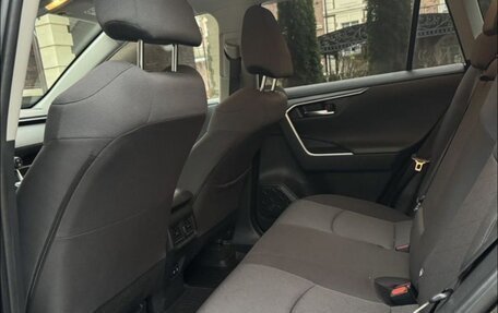 Toyota RAV4, 2020 год, 3 350 000 рублей, 11 фотография