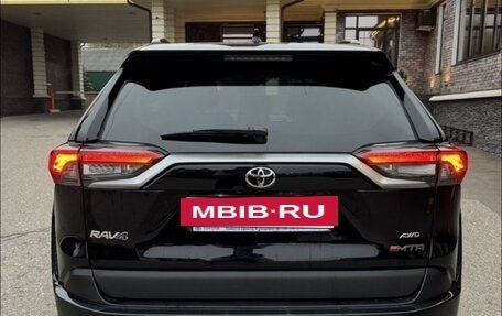 Toyota RAV4, 2020 год, 3 350 000 рублей, 3 фотография