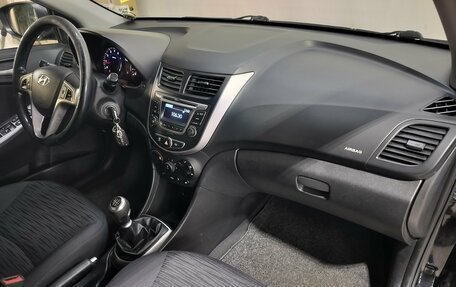 Hyundai Solaris II рестайлинг, 2014 год, 720 000 рублей, 10 фотография