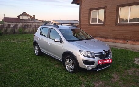 Renault Sandero II рестайлинг, 2015 год, 890 000 рублей, 2 фотография