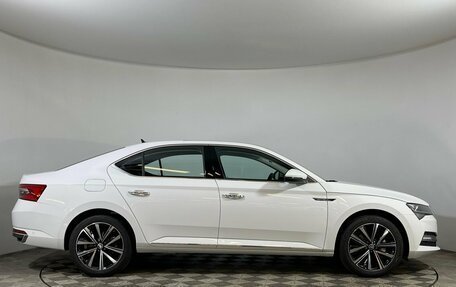 Skoda Superb III рестайлинг, 2025 год, 3 650 000 рублей, 3 фотография