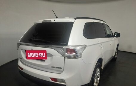 Mitsubishi Outlander III рестайлинг 3, 2012 год, 1 370 000 рублей, 4 фотография