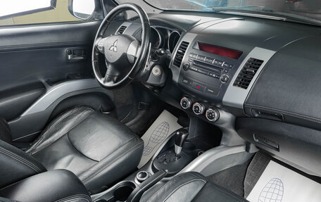 Mitsubishi Outlander III рестайлинг 3, 2012 год, 999 000 рублей, 11 фотография
