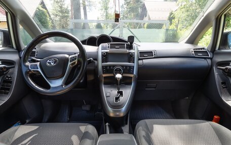 Toyota Verso I, 2014 год, 1 200 000 рублей, 7 фотография