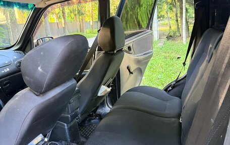 Chevrolet Niva I рестайлинг, 2010 год, 510 000 рублей, 6 фотография