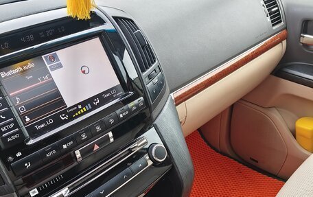 Toyota Land Cruiser 200, 2013 год, 4 000 000 рублей, 6 фотография