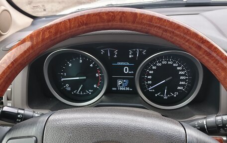 Toyota Land Cruiser 200, 2013 год, 4 000 000 рублей, 9 фотография