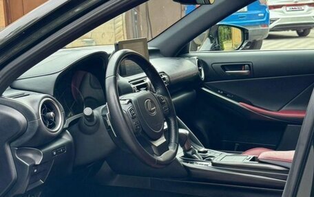 Lexus IS III, 2021 год, 3 950 000 рублей, 6 фотография