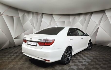 Toyota Camry, 2017 год, 1 647 000 рублей, 2 фотография