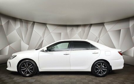 Toyota Camry, 2017 год, 1 647 000 рублей, 5 фотография