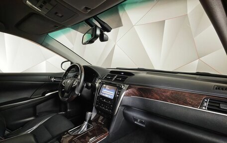 Toyota Camry, 2017 год, 1 647 000 рублей, 13 фотография