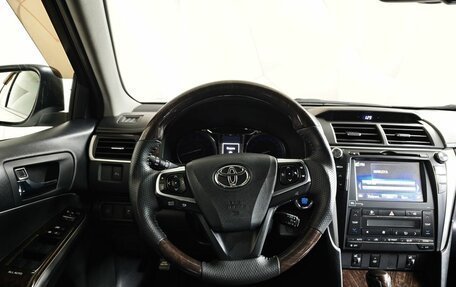 Toyota Camry, 2017 год, 1 647 000 рублей, 20 фотография