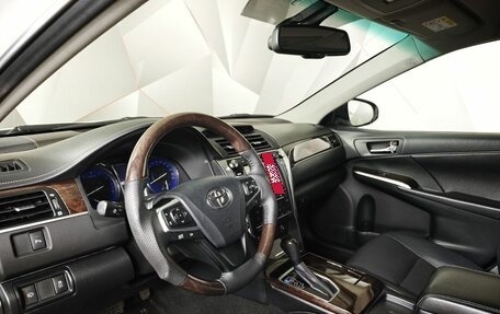 Toyota Camry, 2017 год, 1 647 000 рублей, 19 фотография