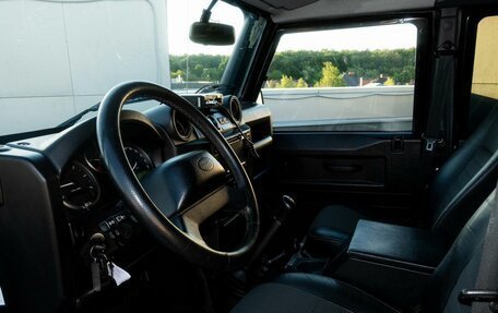 Land Rover Defender I, 2011 год, 2 969 000 рублей, 5 фотография