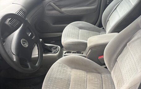Volkswagen Passat B5+ рестайлинг, 2002 год, 370 000 рублей, 5 фотография