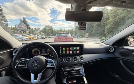 Mercedes-Benz E-Класс, 2019 год, 2 500 000 рублей, 7 фотография