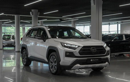 Toyota RAV4, 2025 год, 4 650 000 рублей, 3 фотография