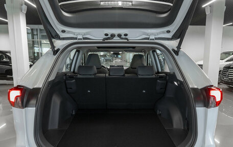 Toyota RAV4, 2025 год, 4 650 000 рублей, 23 фотография