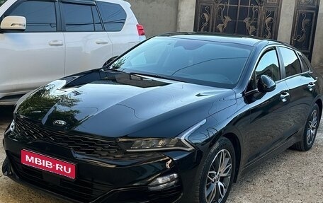 KIA K5, 2021 год, 1 350 000 рублей, 1 фотография