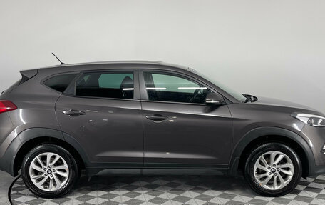 Hyundai Tucson III, 2016 год, 1 990 000 рублей, 6 фотография