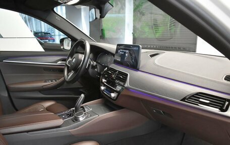 BMW 5 серия, 2020 год, 5 390 000 рублей, 29 фотография