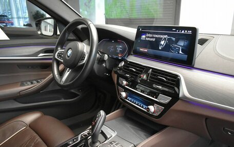 BMW 5 серия, 2020 год, 5 390 000 рублей, 30 фотография