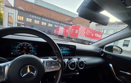 Mercedes-Benz A-Класс, 2019 год, 2 400 000 рублей, 8 фотография