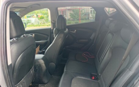 Hyundai ix35 I рестайлинг, 2011 год, 900 000 рублей, 11 фотография