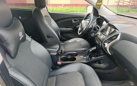 Hyundai ix35 I рестайлинг, 2011 год, 900 000 рублей, 16 фотография