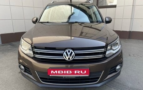Volkswagen Tiguan I, 2016 год, 1 950 000 рублей, 2 фотография