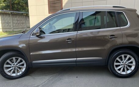 Volkswagen Tiguan I, 2016 год, 1 950 000 рублей, 4 фотография