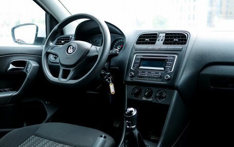 Volkswagen Polo VI (EU Market), 2018 год, 1 139 000 рублей, 10 фотография