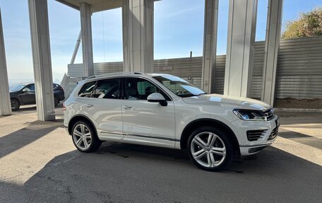 Volkswagen Touareg III, 2015 год, 4 590 000 рублей, 2 фотография