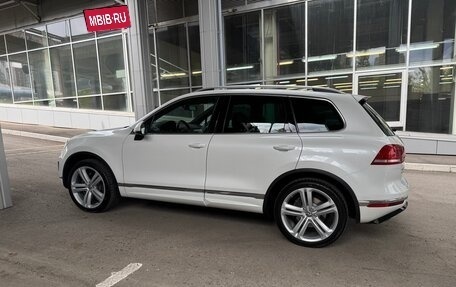 Volkswagen Touareg III, 2015 год, 4 590 000 рублей, 4 фотография