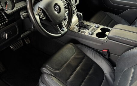 Volkswagen Touareg III, 2015 год, 4 590 000 рублей, 24 фотография