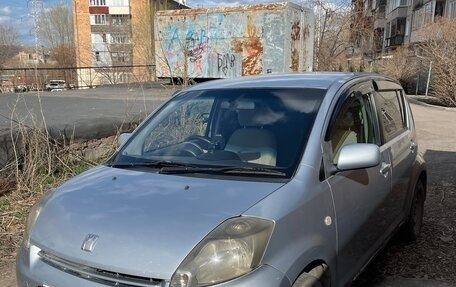 Toyota Passo III, 2004 год, 460 000 рублей, 2 фотография