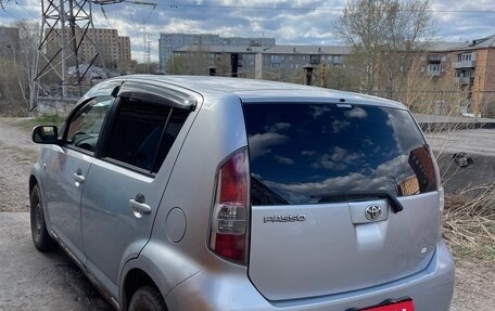 Toyota Passo III, 2004 год, 460 000 рублей, 3 фотография