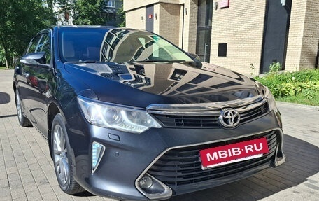 Toyota Camry, 2016 год, 2 390 000 рублей, 3 фотография