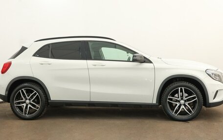 Mercedes-Benz GLA, 2015 год, 1 850 000 рублей, 3 фотография