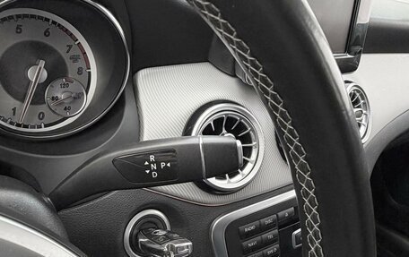 Mercedes-Benz GLA, 2015 год, 1 850 000 рублей, 14 фотография