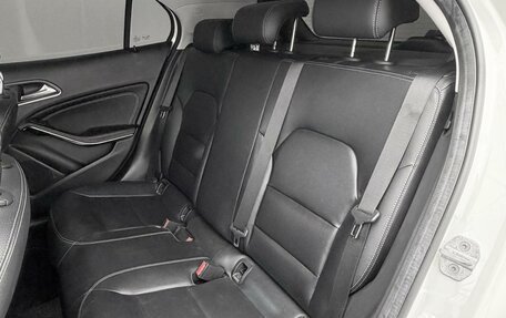 Mercedes-Benz GLA, 2015 год, 1 850 000 рублей, 15 фотография