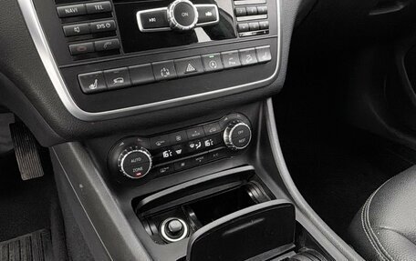 Mercedes-Benz GLA, 2015 год, 1 850 000 рублей, 11 фотография