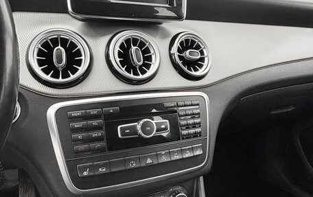 Mercedes-Benz GLA, 2015 год, 1 850 000 рублей, 23 фотография