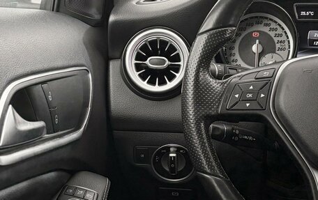 Mercedes-Benz GLA, 2015 год, 1 850 000 рублей, 20 фотография