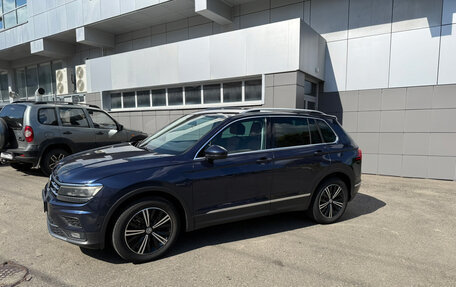 Volkswagen Tiguan II, 2018 год, 2 599 900 рублей, 4 фотография